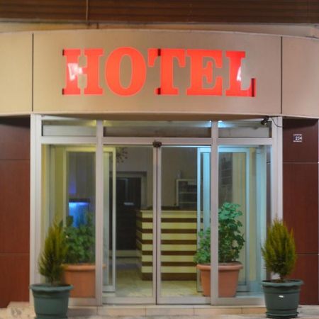 אודיירן Isik Hotel מראה חיצוני תמונה