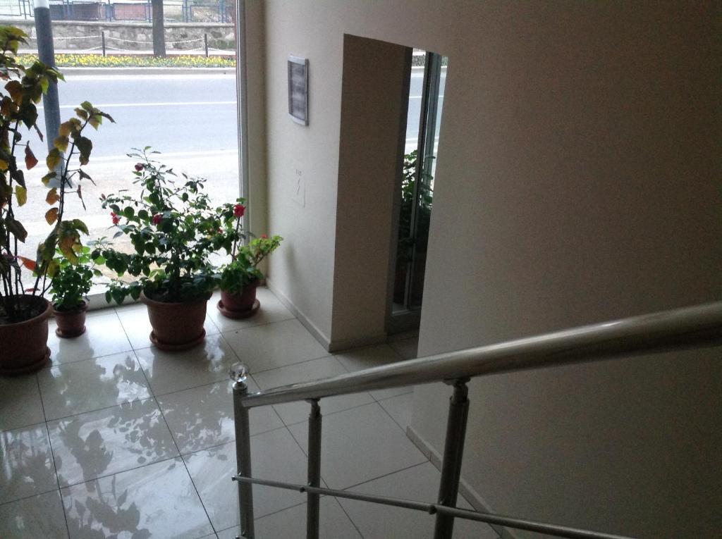 אודיירן Isik Hotel מראה חיצוני תמונה