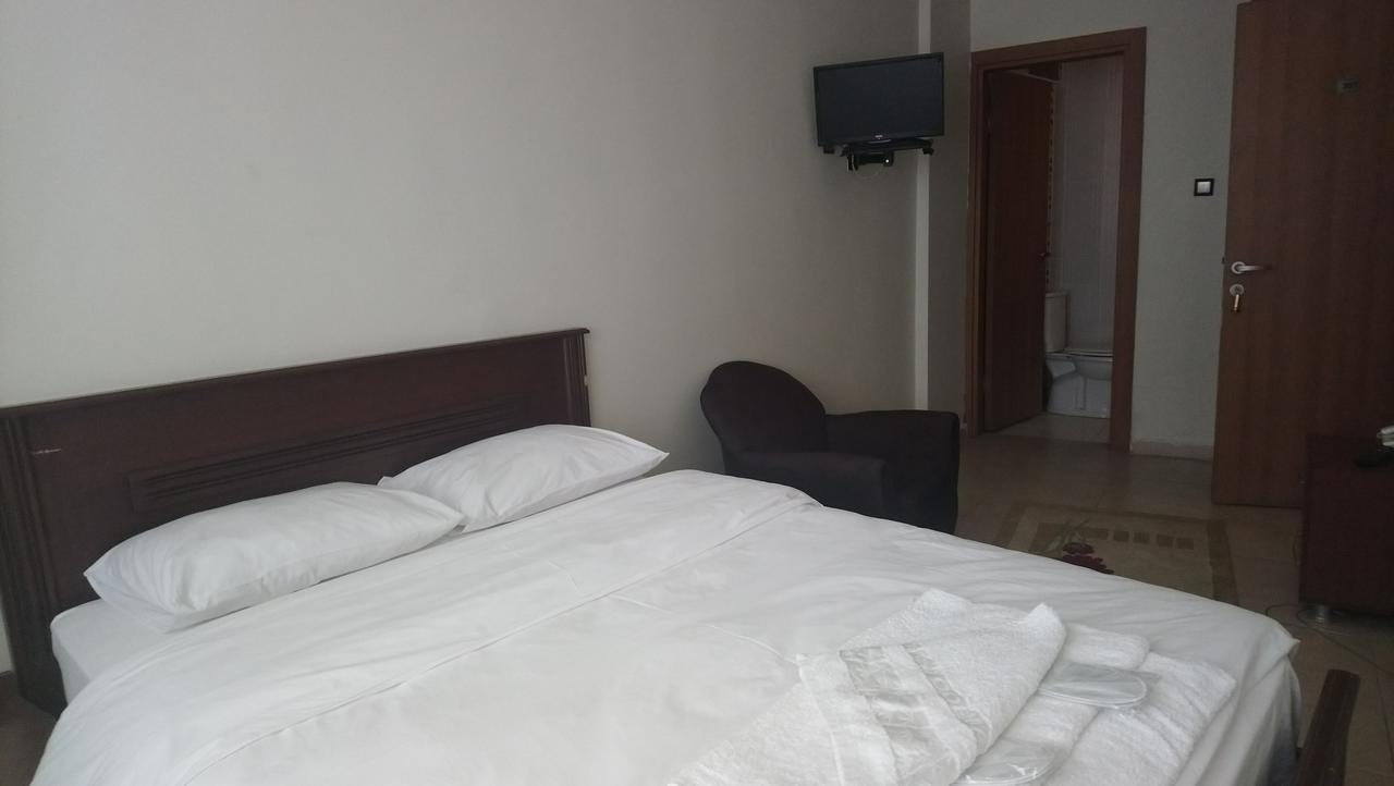 אודיירן Isik Hotel מראה חיצוני תמונה