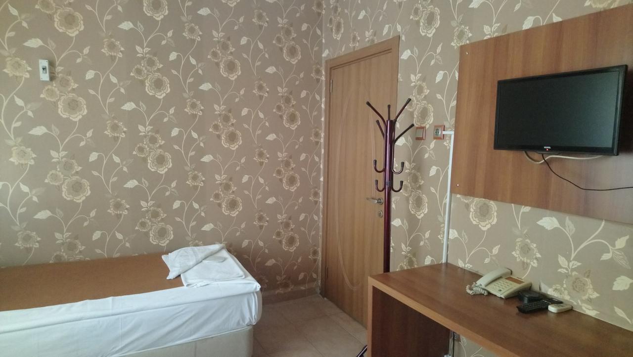 אודיירן Isik Hotel מראה חיצוני תמונה