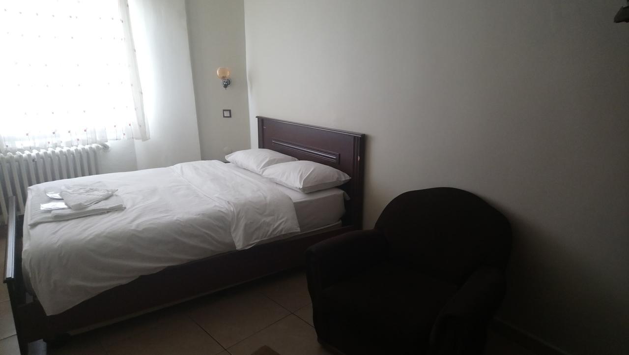 אודיירן Isik Hotel מראה חיצוני תמונה